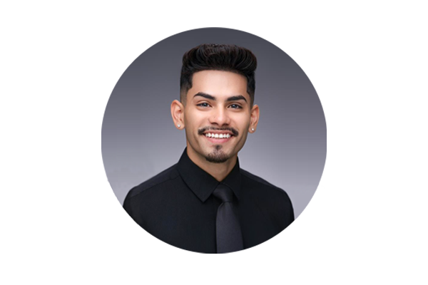 professional headshot of Luis Rodriguez